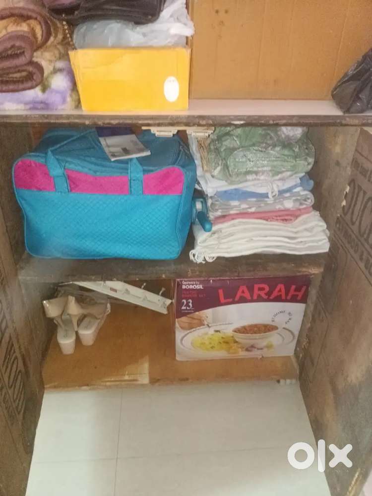 Shop nd fast food counter for sale ... Multipurpose uses ..