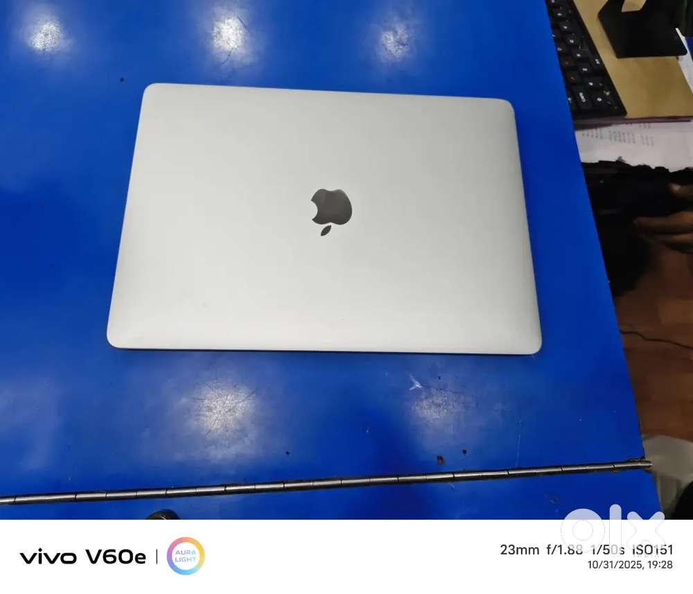 Macbook pro A1706