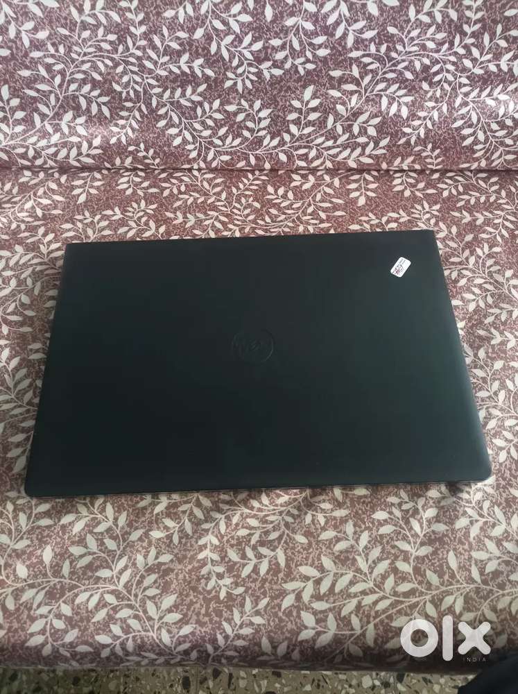 Laptop bachna hai kisi ko jarurat ho to bata do