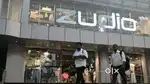ZUDIO SHOWROOM में काम करने के लिए संपर्क करें!