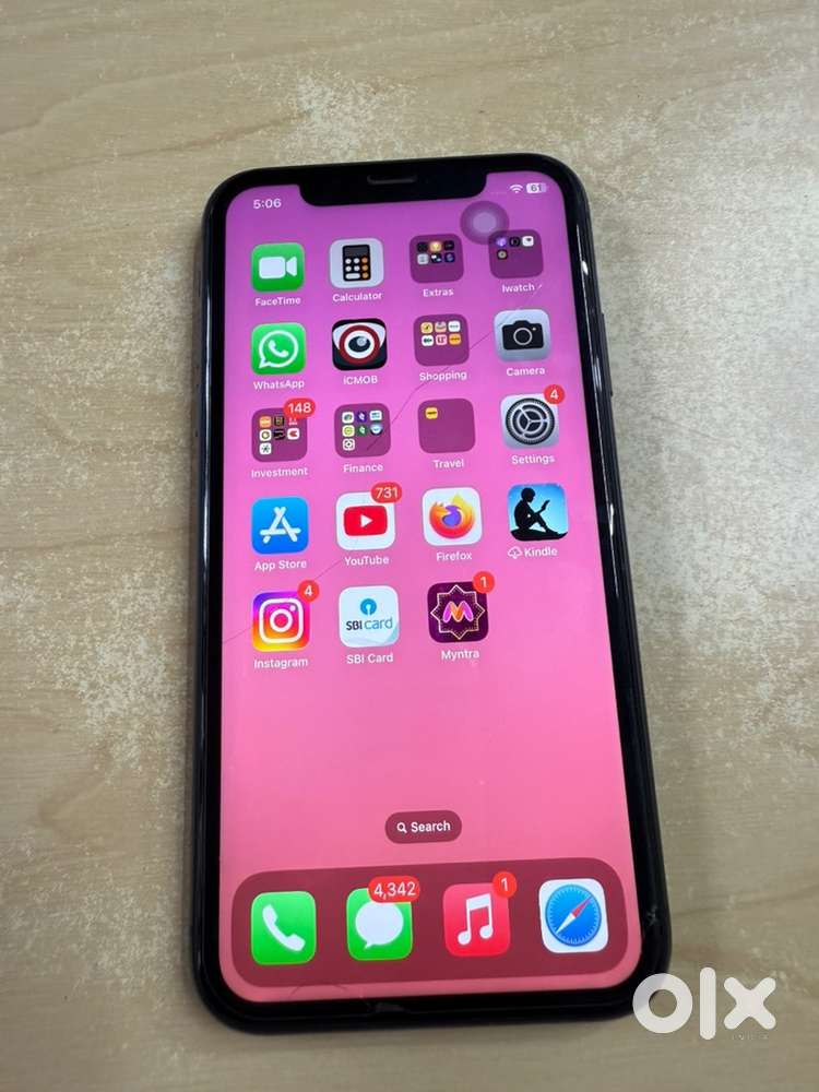 Iphone 11 64 gb black in brilliant condition
