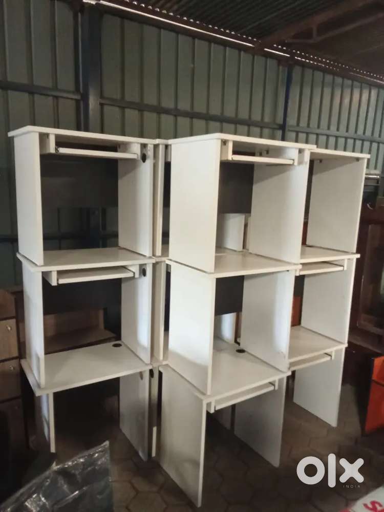 OFFICE TABLE 100 NOS AVAILABLE