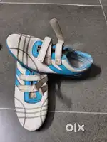 Ladies welcro light blue colour shoes one time used only fully wosh