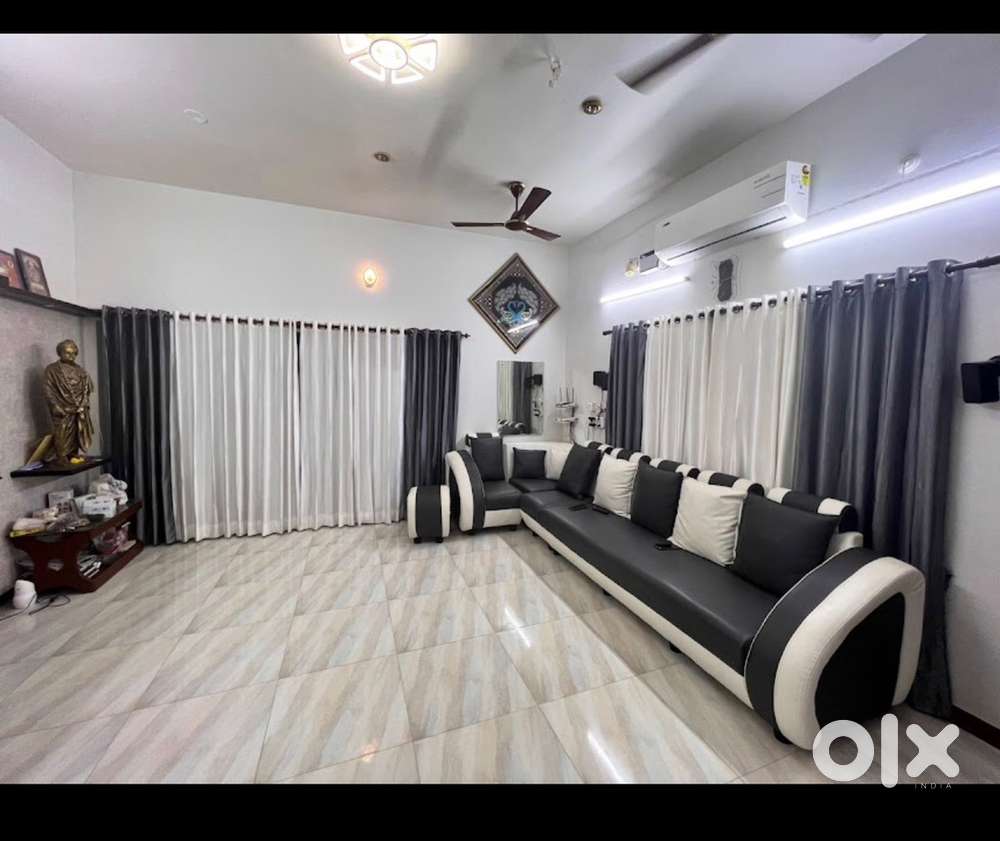 7 seater L corner Sofa