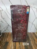Samsung 192ltrs latest flower model with base single door refrigerator