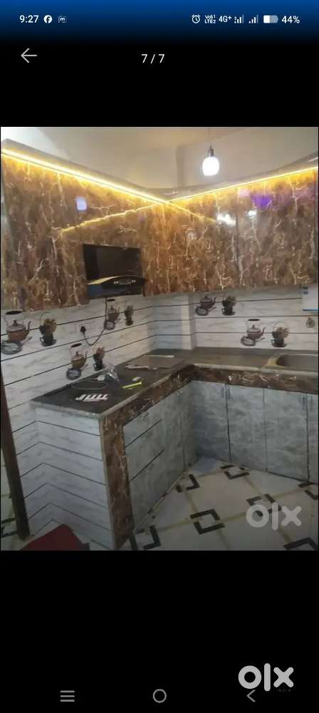 1BHK FLAT SEMIFURNISHED LIGHT FAN AND MODULAR KITCHEN WATER