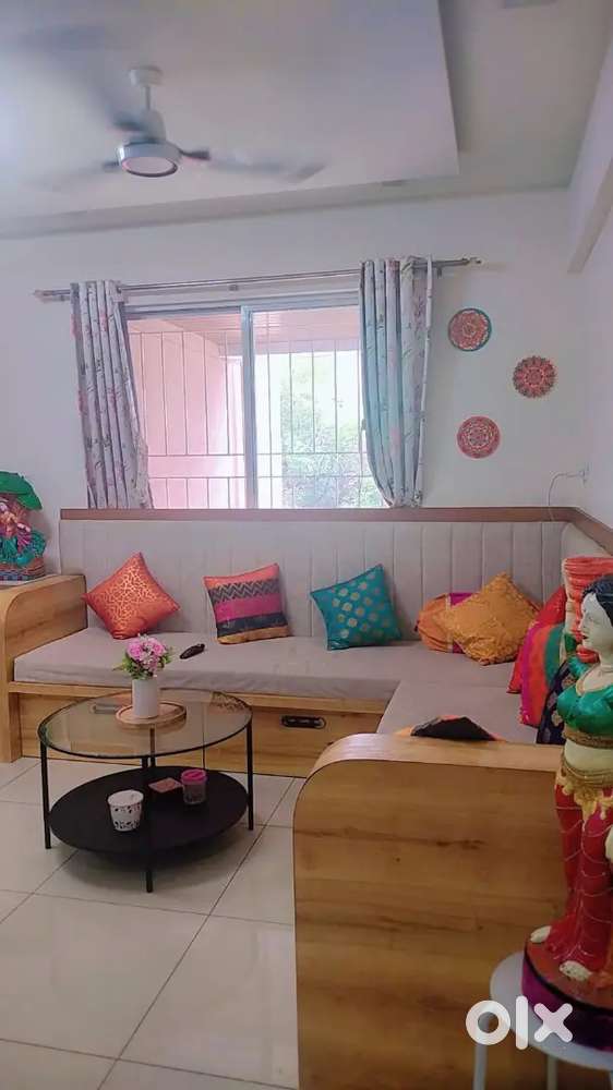 2 bhk fully furnished luxury flat for rent Hadapsar handewadi road
