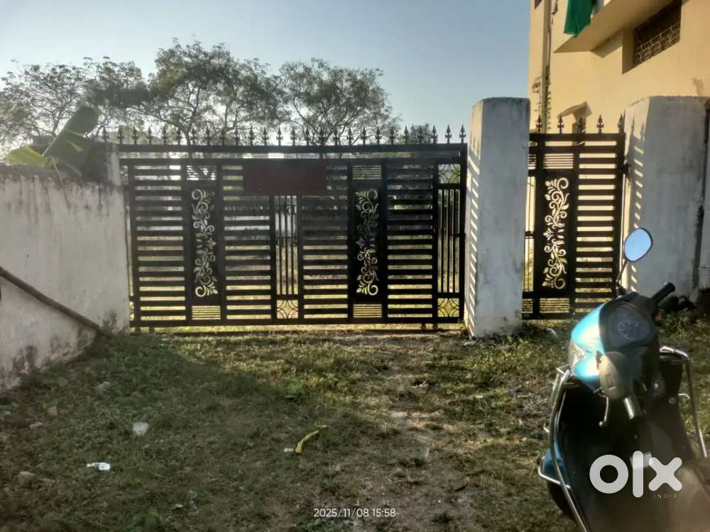 Urgent sale Ameri Bilaspur prime locarion me divarted plot est facing