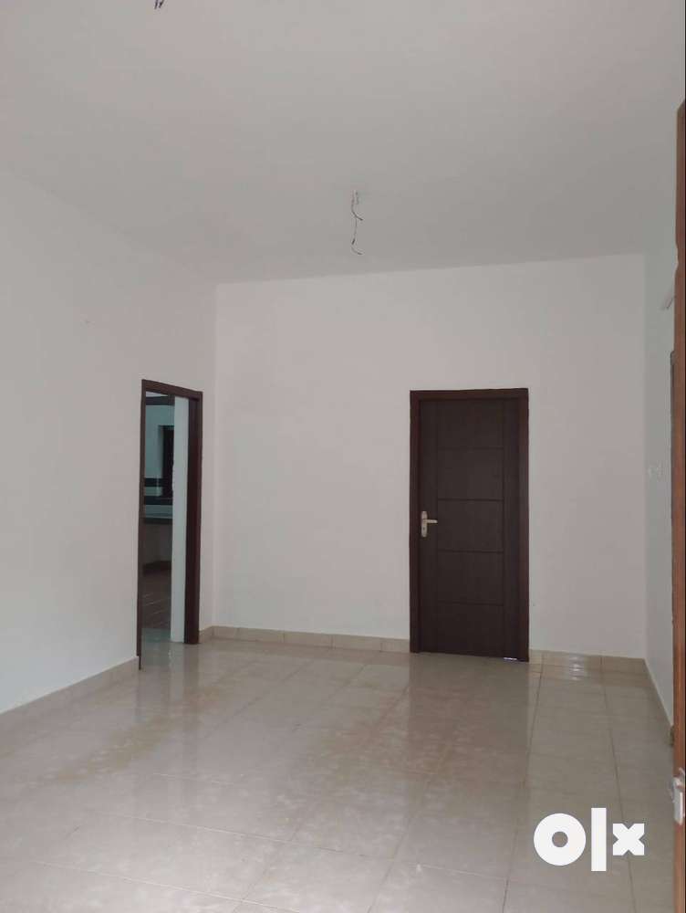 2Bhk Residential Flat For Sale at Meenchanda ,Calicut (WD)