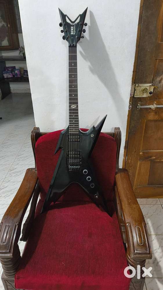 Dean Dimebag Razorback Guitar