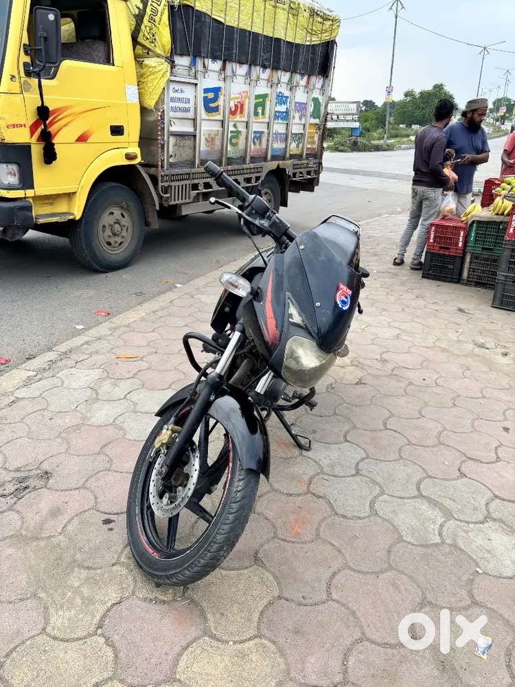 Good condition pulser 150 miner scratch