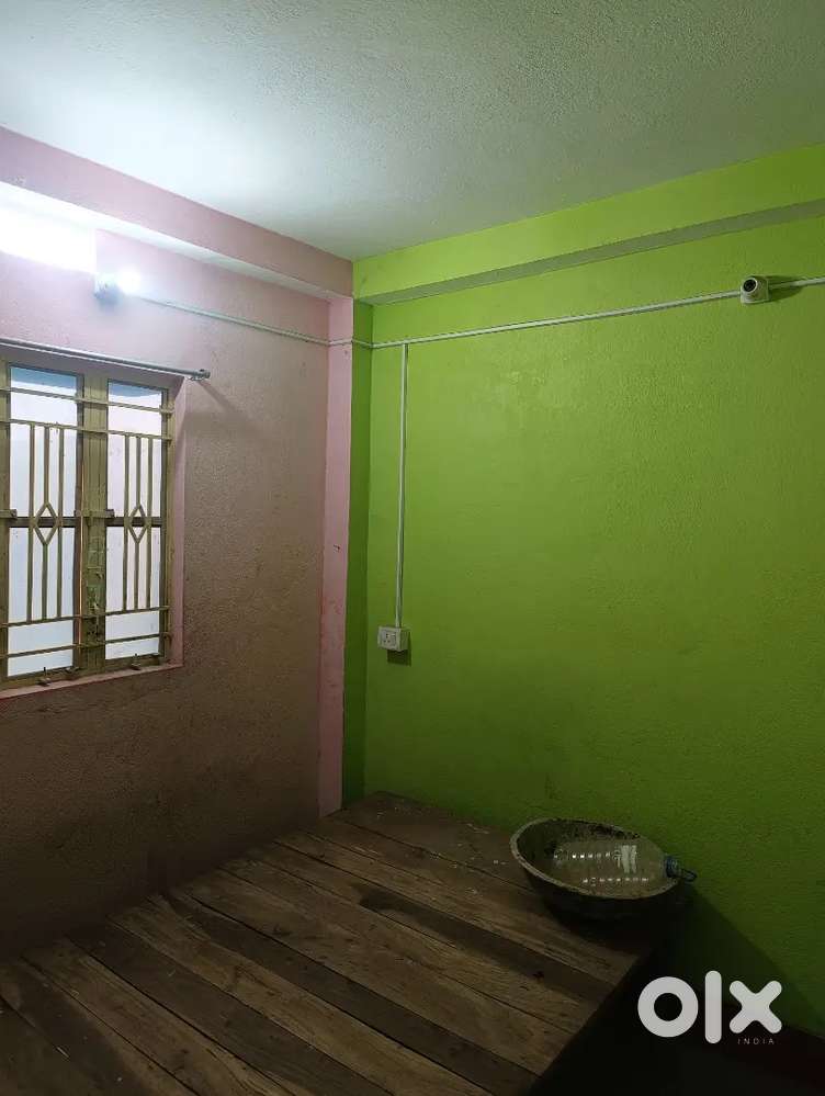 1 BHK & 2 BHK flat vacant(One BHK Price Rs-2500/-and 2BHK price 4500/-