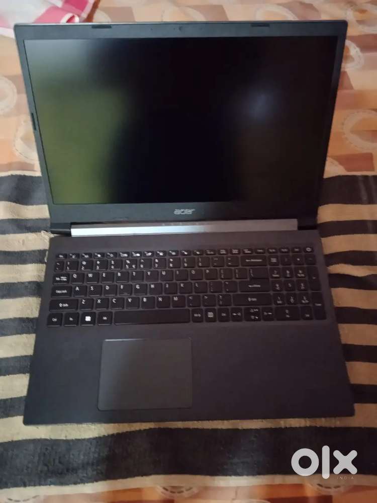 Gaming laptop with 135.W Charger