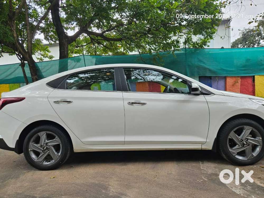 Hyundai Verna 2021 Petrol 28100 Km