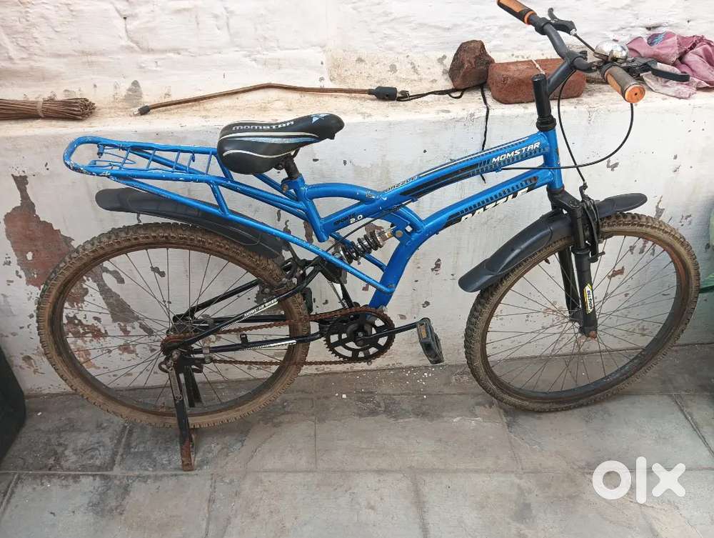 Smoother ride, Tyres for better grip, Seat with adjustable height