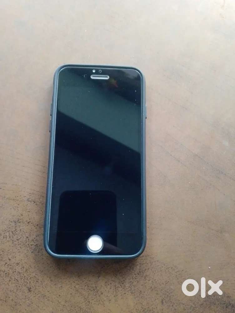 Very good condition single hand phone