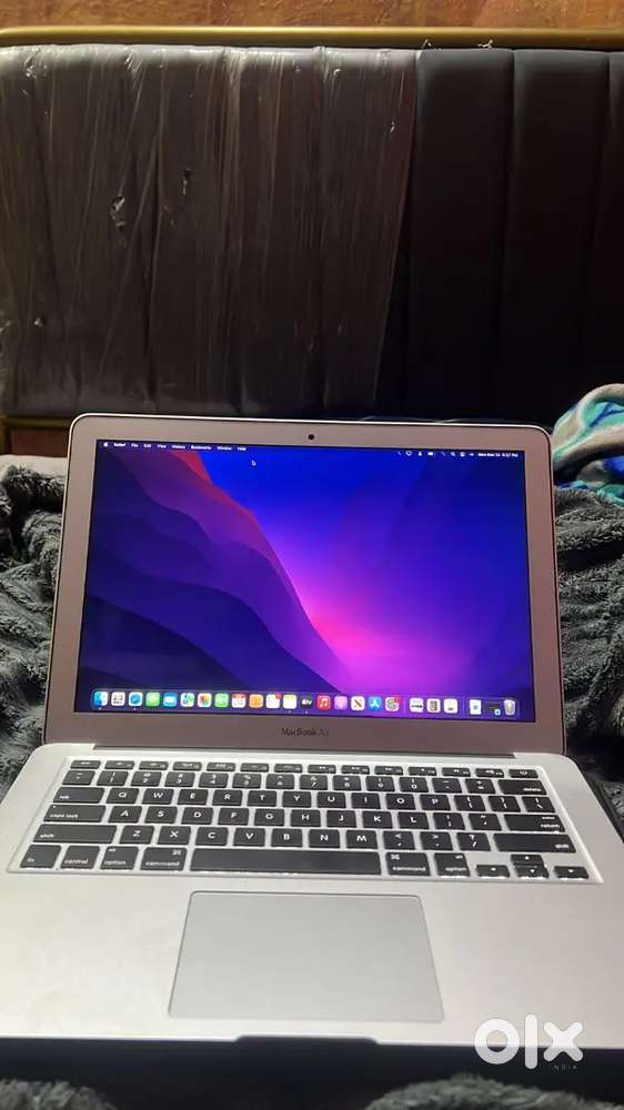 Apple Macbook Air