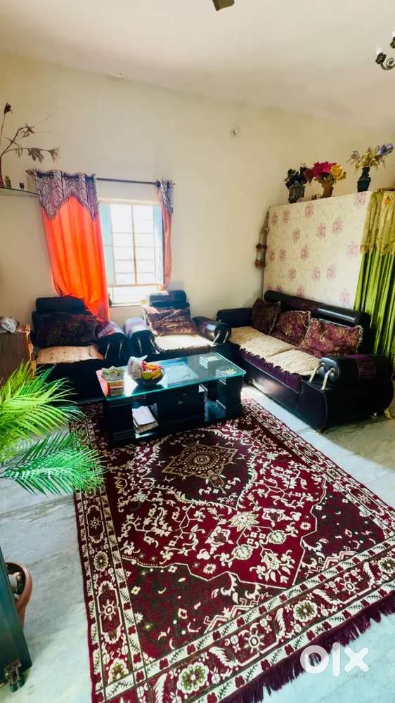 Flat fully furnished Good location ready to move