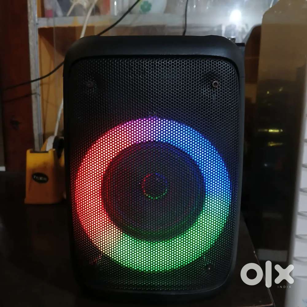 Zebronics bluetooth speaker with mic