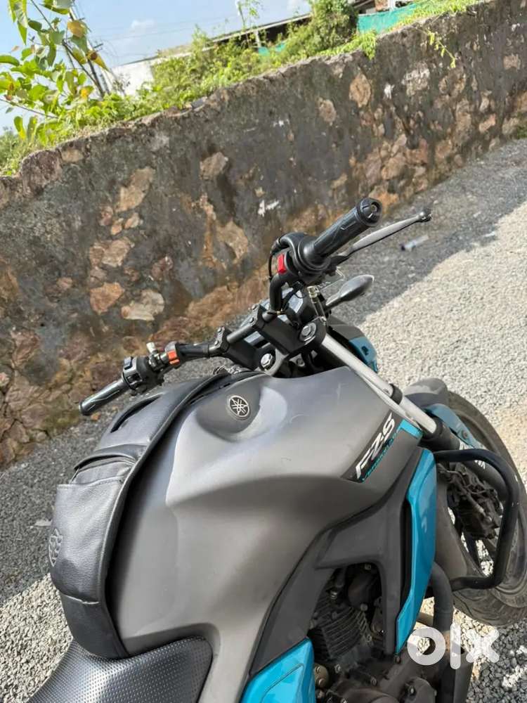 Yamaha FZ V3