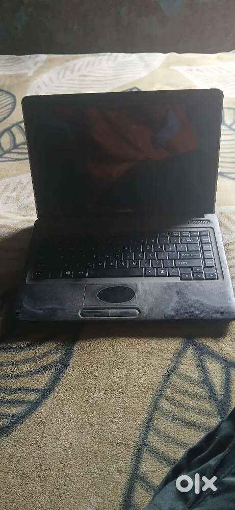 Laptop Toshlba