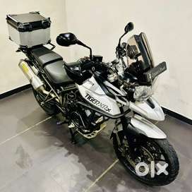 TRIUMPH TIGER 800 XRX