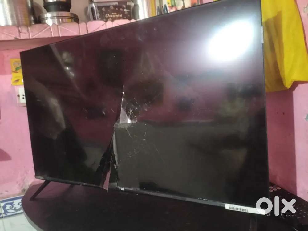 TCL SMART LED TV 32INCH