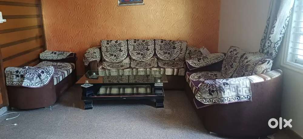 3-Seater sofa+ 2-Seater sofa(2pcs) + Glass table - Good condition