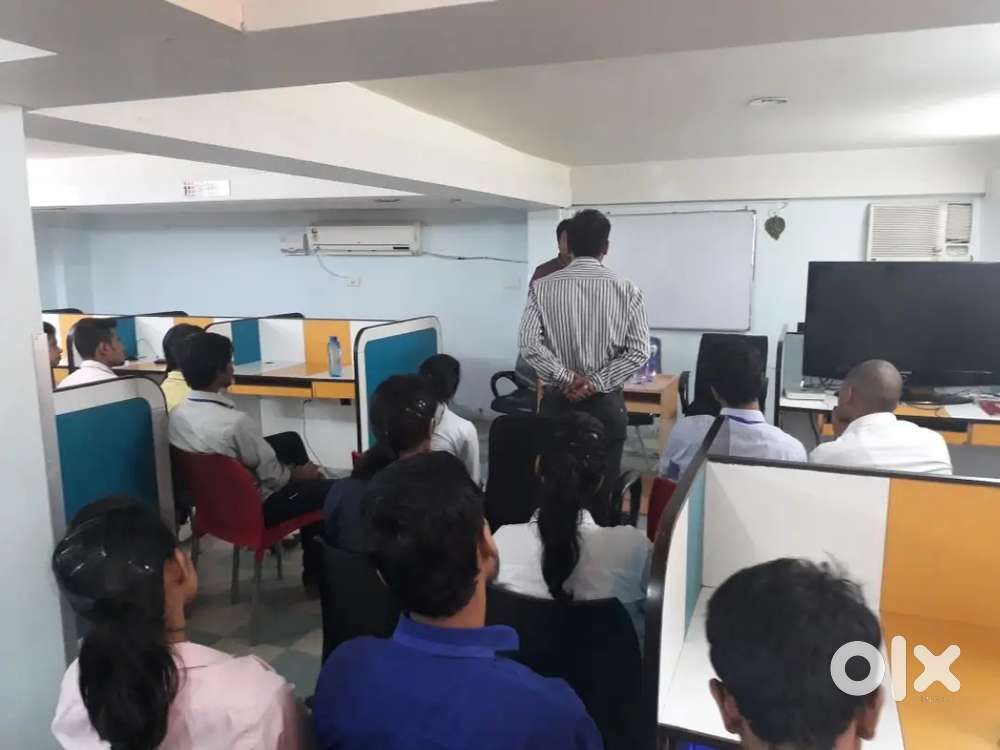 Computer Classes Available – Learn From Basic to Advanced!