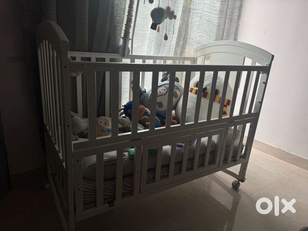Baby cot - very less used