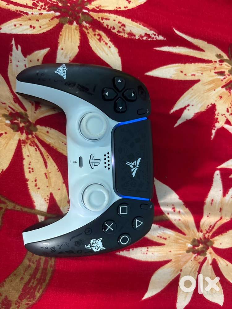 Sony PS5 controller- Last of us Limited  Edition