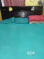 King size cot sale very good condition