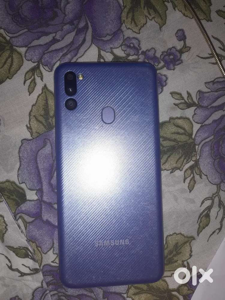 Samsung M21 2021 edition with6GB ram and 128 GB storage(2.5year old)