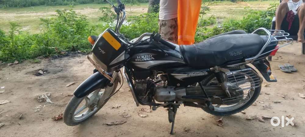 Gadi bechana hai