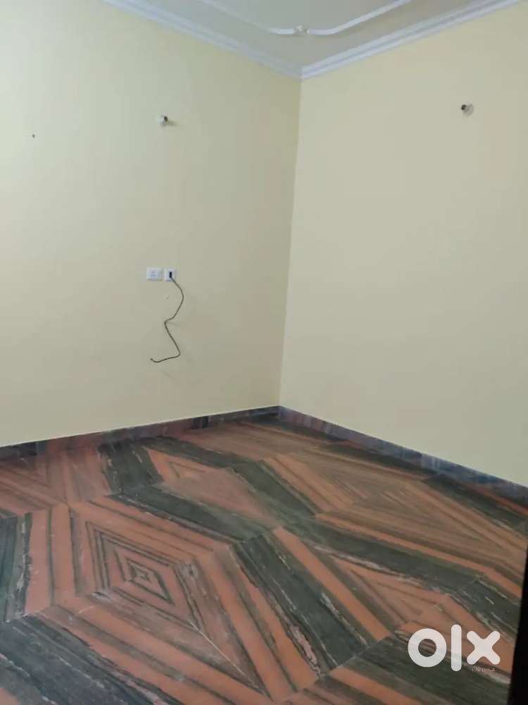 ROOMS FOR RENT