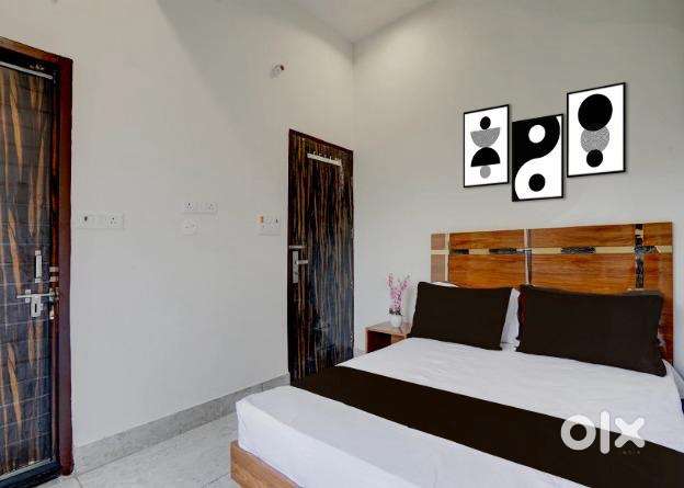 Room For Couple to monthly basis