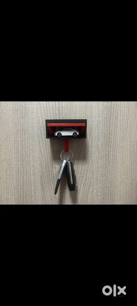 Garage car key holder