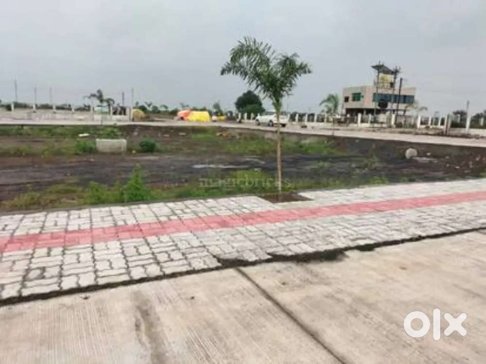 “वर्धा रोड टच प्लॉट्स 90% बैंक फ़ाइनेंस के साथ उपलब्ध हैं।”