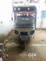 टेकशी लोडार महिन्द्रा