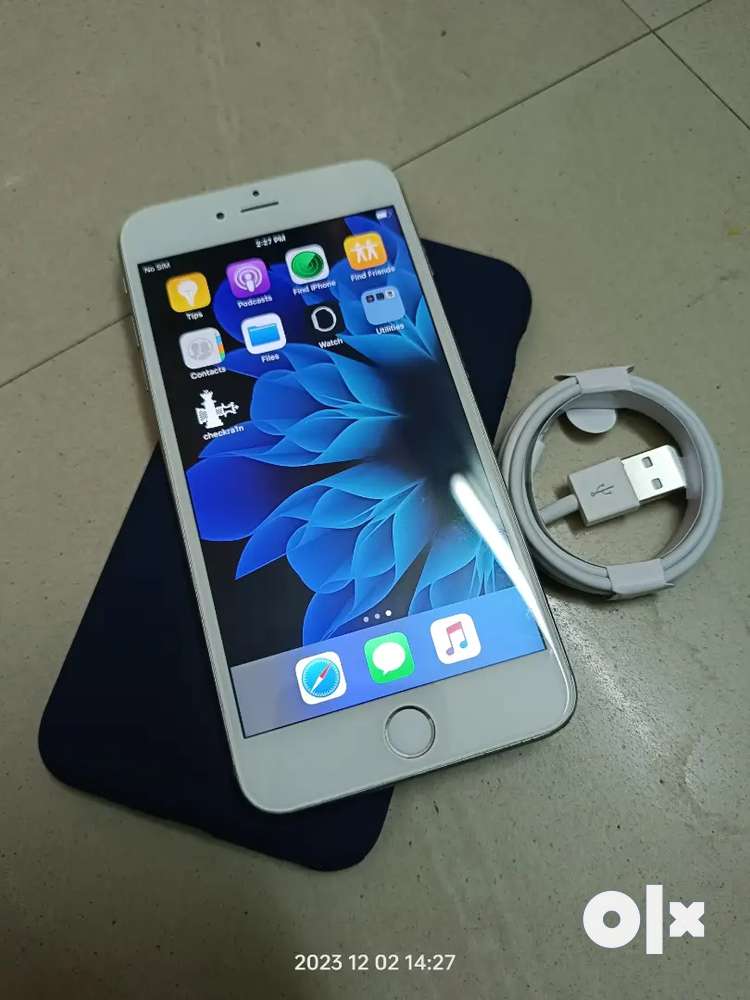 iPhone 6plus 16gb with cabel and case battery health 92% urgent sell