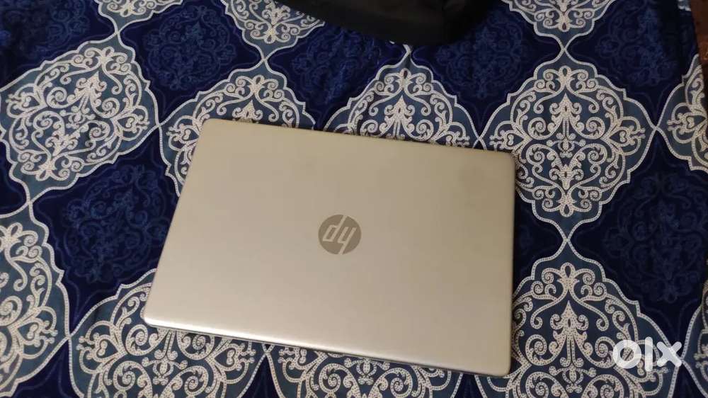 HP 15sfq5186tu 8GB 512GB i3 12th generation