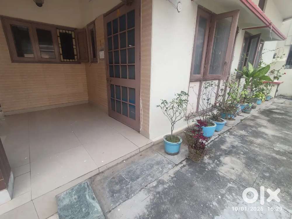 2 BHK BEAUTIFUL FOR FAMILY ON G.FLOOR