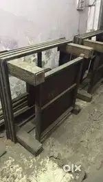 Table black colur