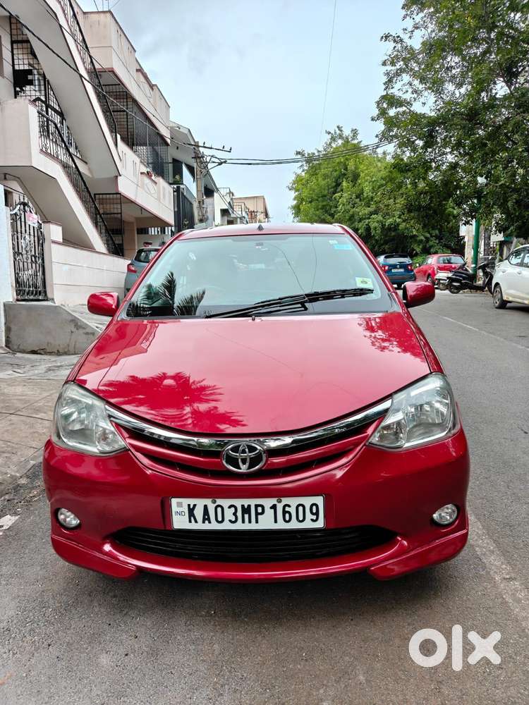 Toyota Etios Liva 2011-2012 VX, 2011, Petrol