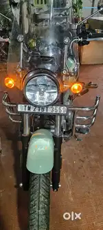 Royal Enfield Meteor 350 Aurora Retro Green Colour ( Best deal )