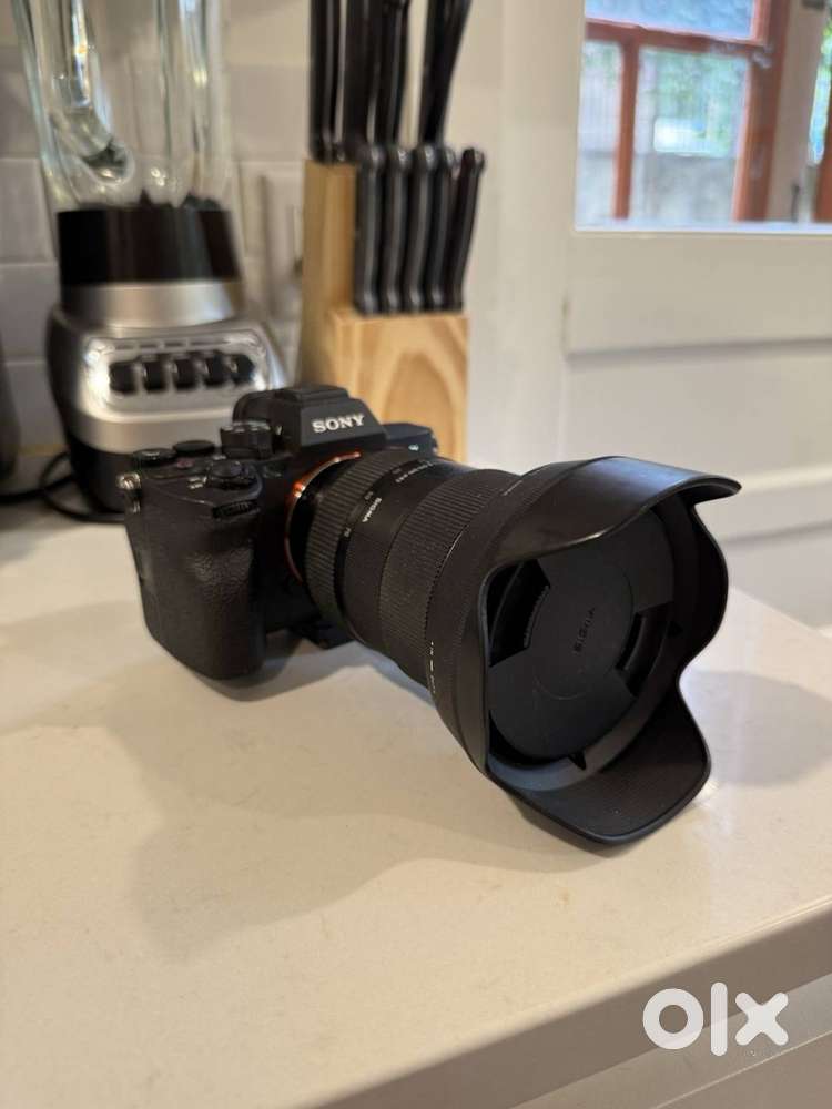 Sony a7 IV Mirrorless Camera - Black