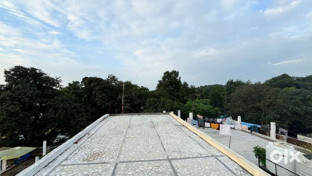 Indepent room partner