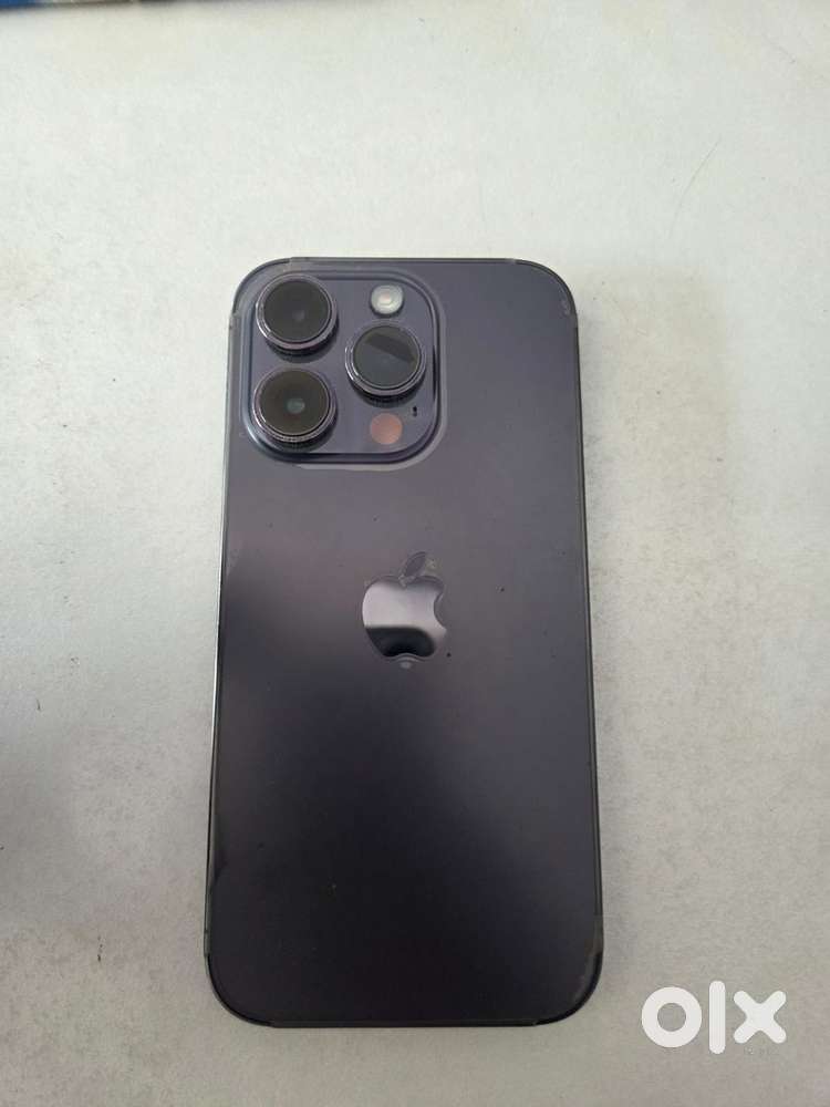 Iphone 14pro bettry health 80 condition mint use in 1 hand urget sale