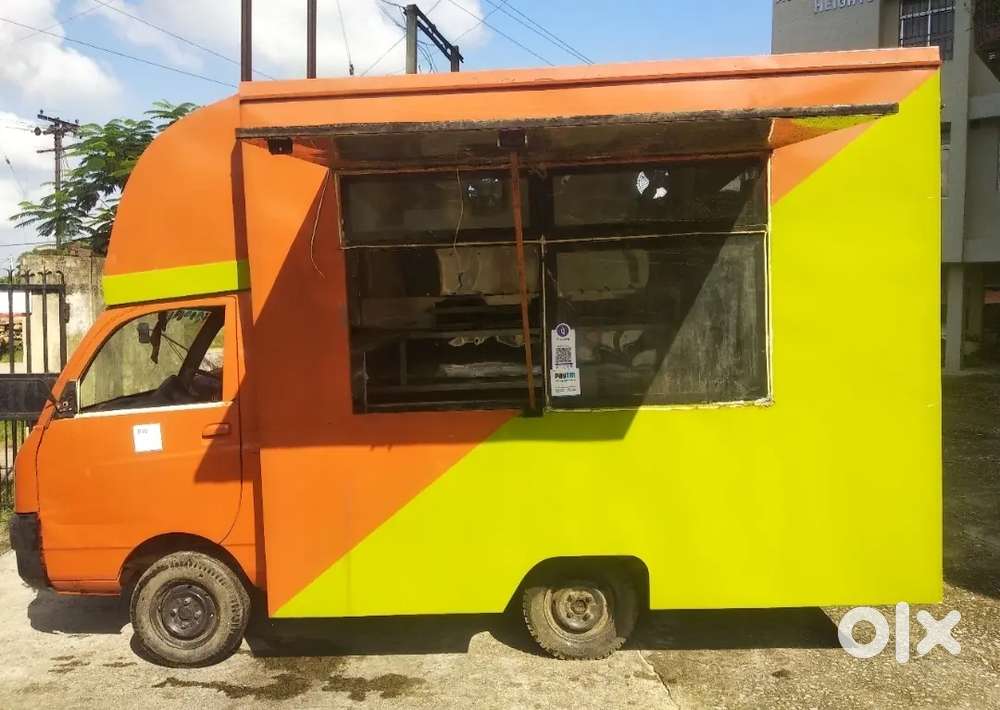 FOOD TRUCK VAN FAST FOOD