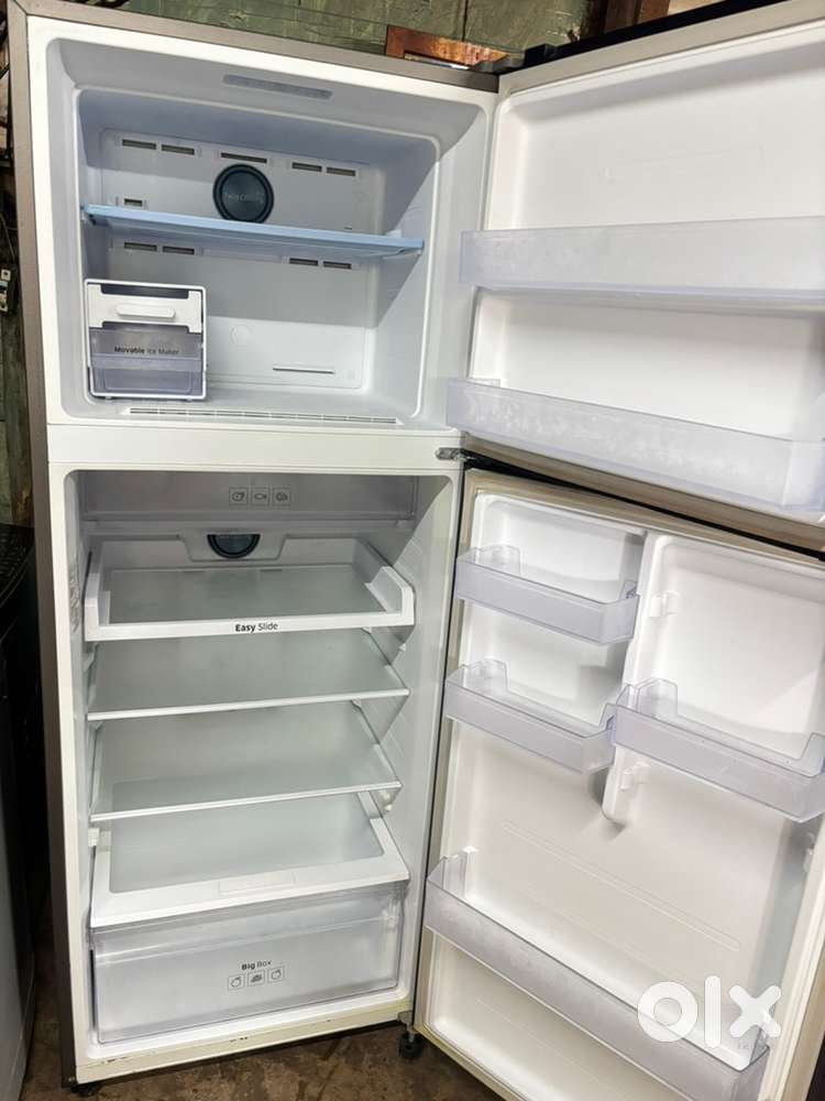 465 liter refrigerator available good condition